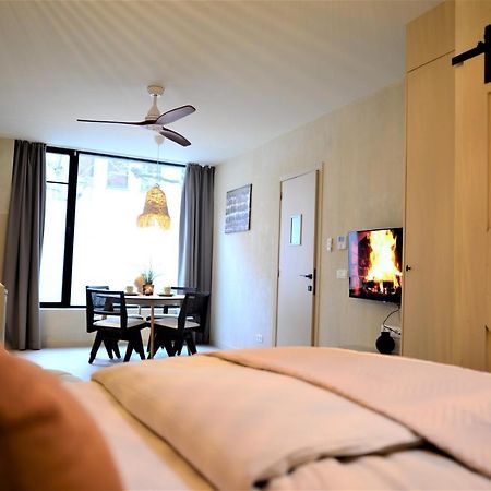 Balinese Cityflat Ac Antwerp Exterior photo